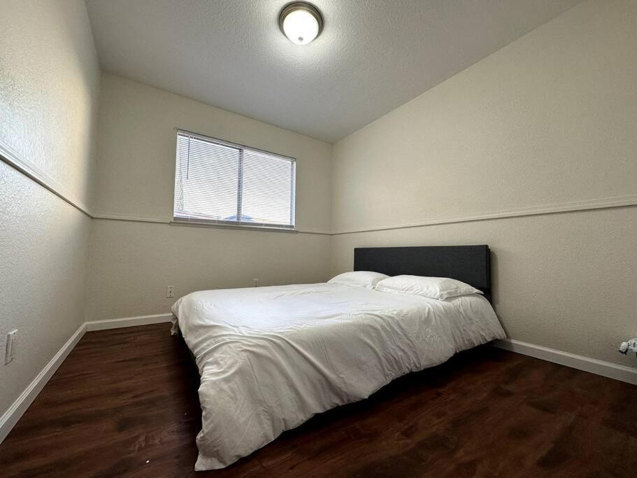 Comfortable House W/ Wi-Fi/Tv - Turlock,Ca エクステリア 写真